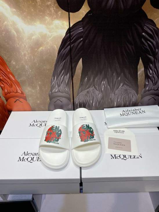 Picture of Alexander McQueen Slippers _SKUAlexanderMcQueensz35-46jyh05043445